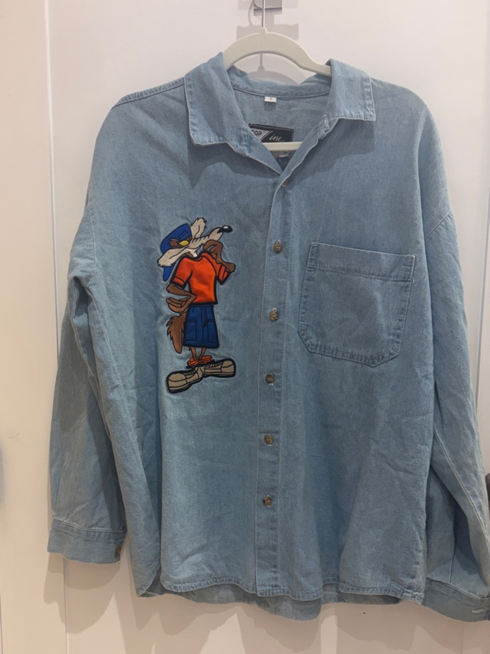 Topline USA vintage looney tunes denim button down 90’s